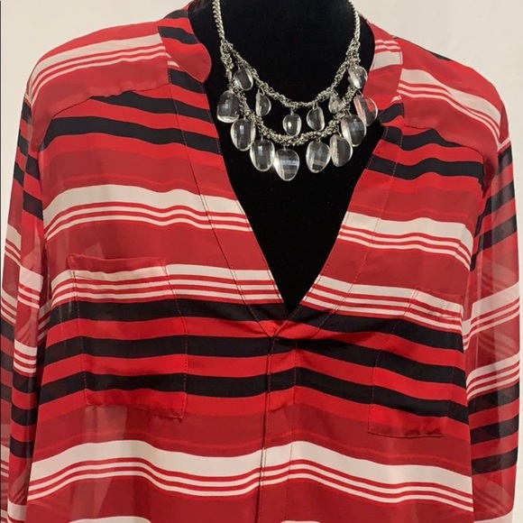 Torrid red black striped V neck tunic never worn - Picture 2 of 6